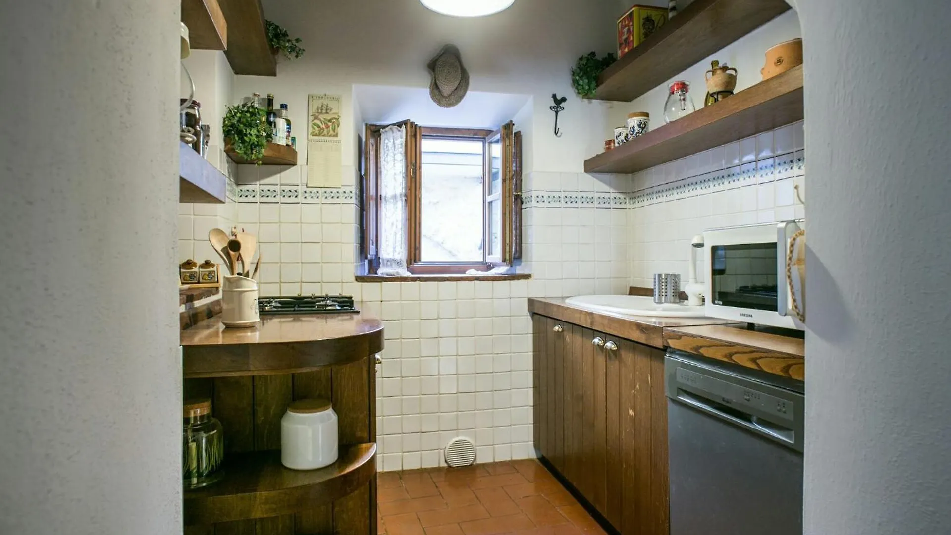 Tuscan Style Apartment, Shared Pool Gaiole in Chianti Italy