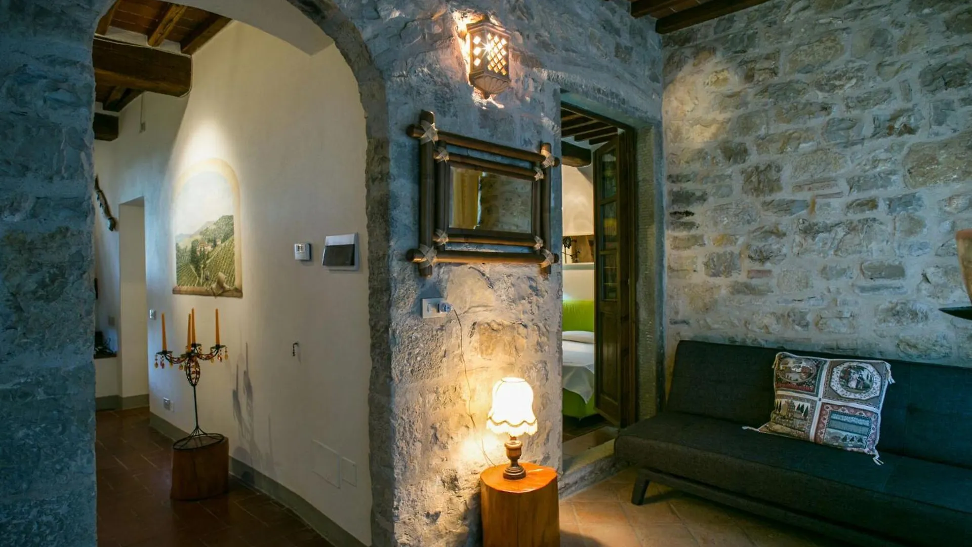 Tuscan Style Apartment, Shared Pool Gaiole in Chianti
