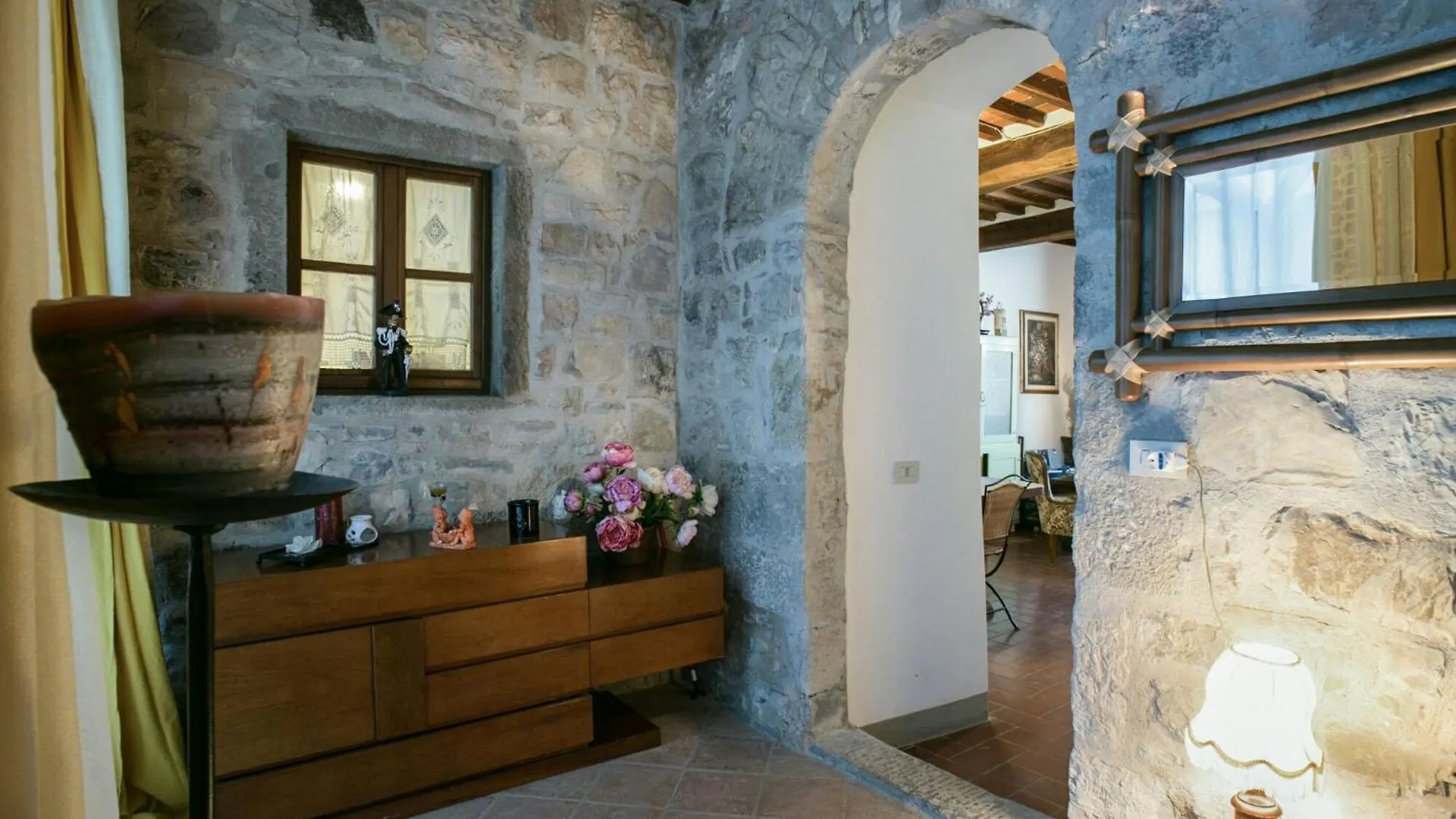 Tuscan Style Apartment, Shared Pool Gaiole in Chianti 0*,  Italy